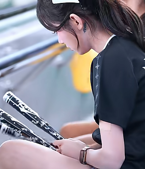 일본에서도 빛이 나는 각선미 이주은