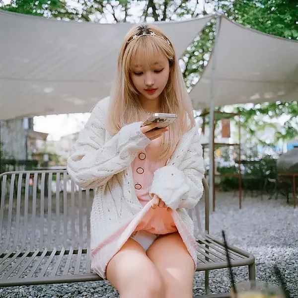 익스프레스 사장님네 아이돌 미모급의 모델 누나