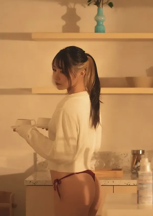 메이(MEI) 사진집 윙더 퍼블리싱하우스 『싹이 트는 중』 Set.01