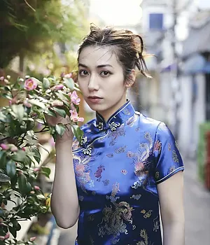 사토 아이리, FRIDAY 디지털 사진집 「신주쿠 로널리네스」 1권