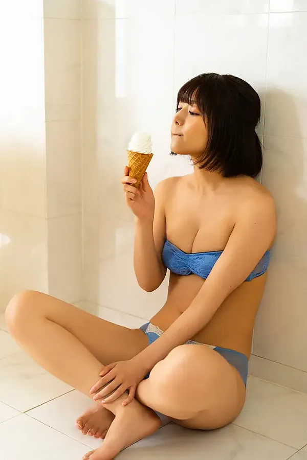 키타노 루카 사진집 「파도에 이끌려」 Set.01