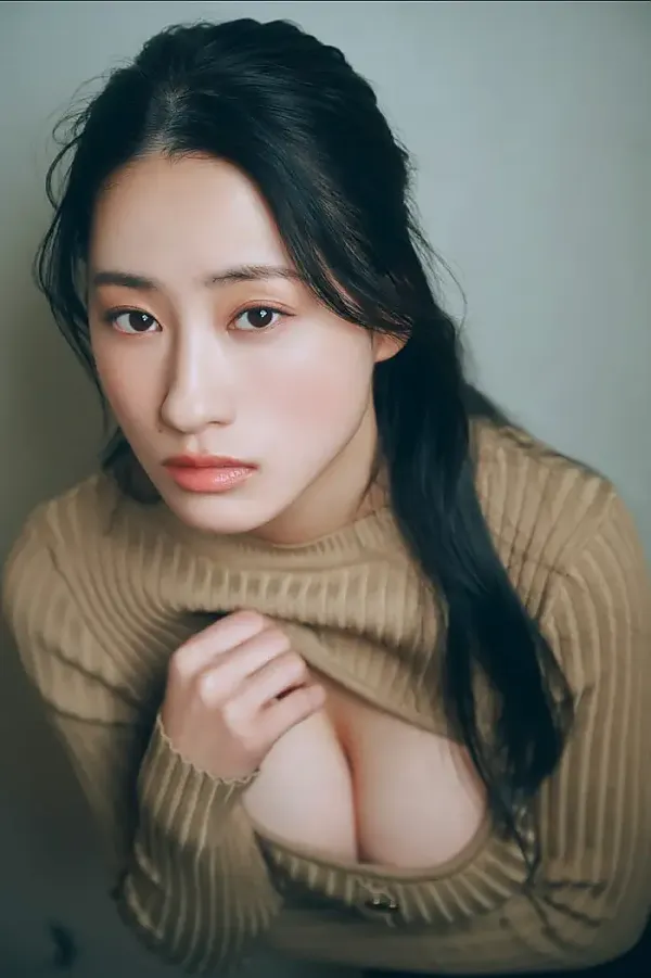 스미다 아야노(澄田綾乃) 사진집 「뜨겁게 해줘」 Set.04