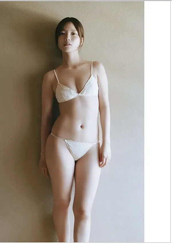 히메카 아라야 주간 플레이보이 2025년 42-43호