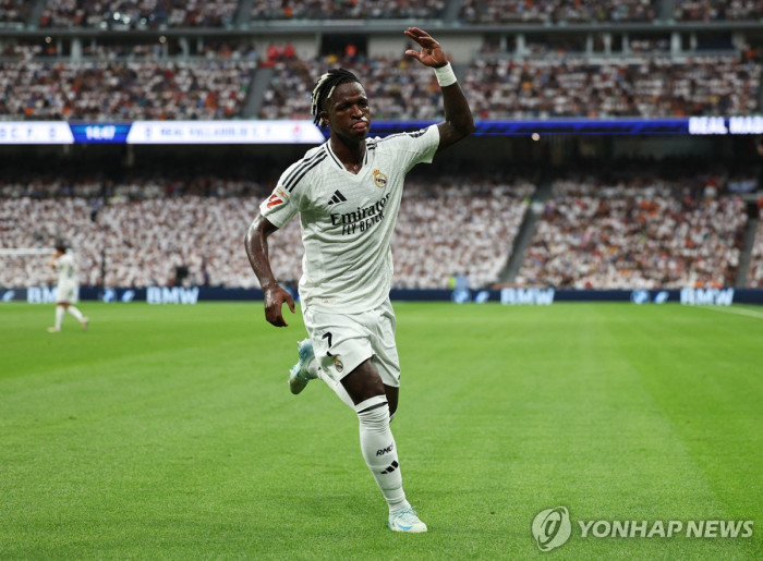 전 스페인 대표 골키퍼 카니사레스 “비니시우스가 스페인에서 사랑받지 못하는 것은 인종 때문이 아니다. 성숙함의 문제