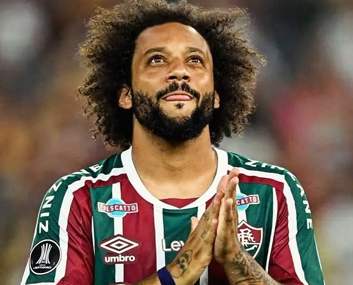 브라질 국가대표팀의 위대한 풀백 중 한 명, 마르셀루가 작별 인사를 한다.