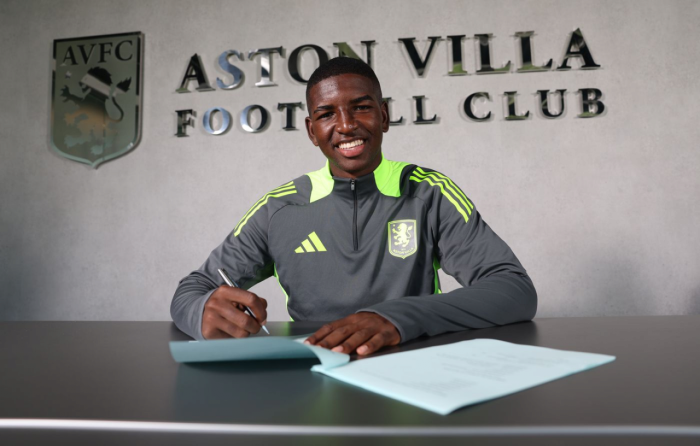 아스톤 빌라, 예이마르 모스케라 영입